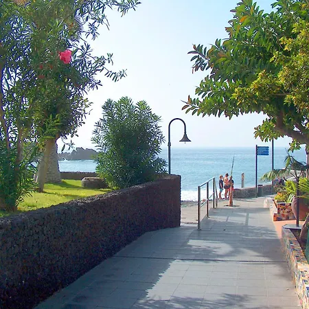 Arena Paradise By Helloapartments *